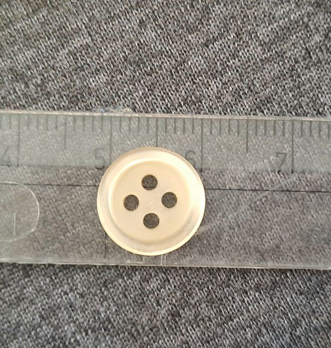 100 botões bejes 11mm de diâmetro