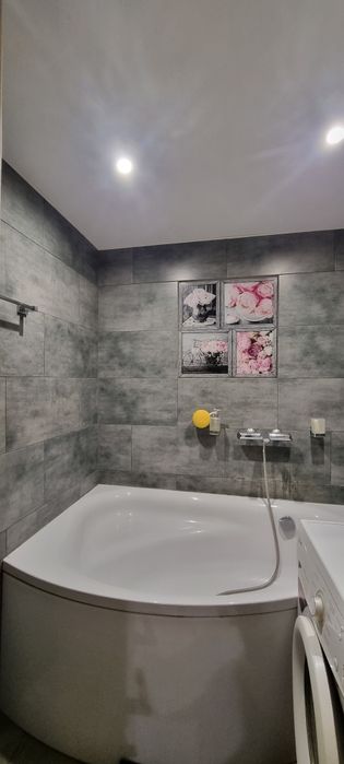 Оренда квартиру на Таврійсткому . Третій поверх .