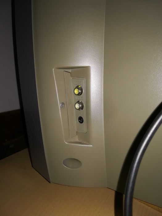 1 televisor antigo marca Watson - a funcionar