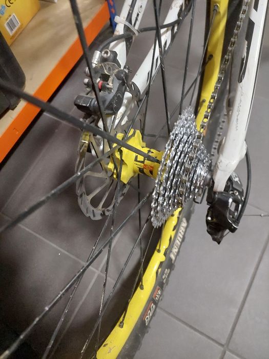 Specialized enduro comp b650