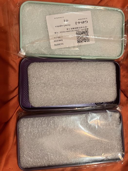 Сім нових чохли (Китай)за всі 200 гривень.Для 13 про макс.