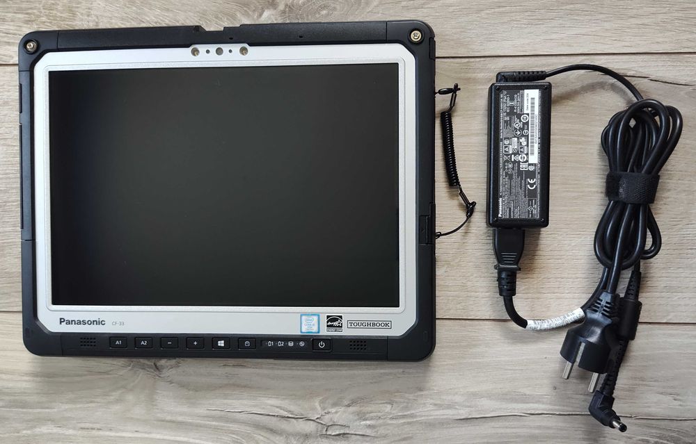 Panasonic CF-33 MK1 12" 2K IPS Touch i5-7300u/16 GB/SSD 256Gb/COM-port/6h