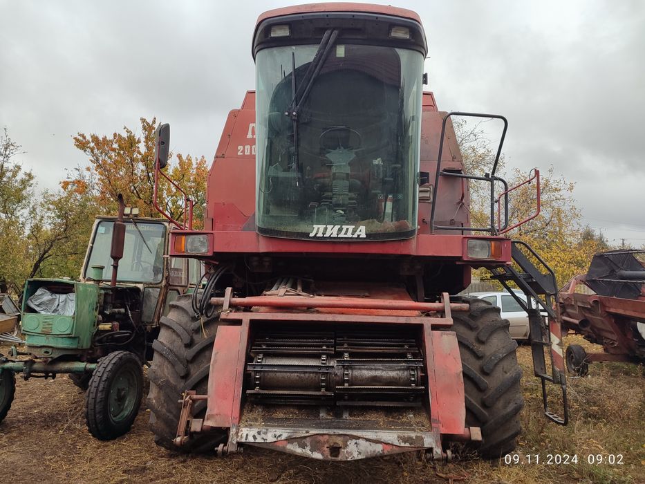 Комбайн Лида-1300