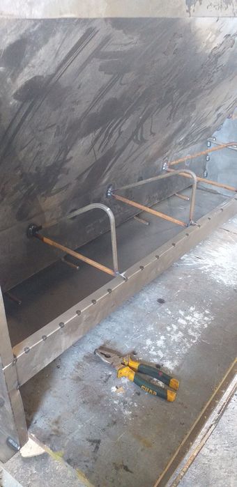 Бункерні годівниці