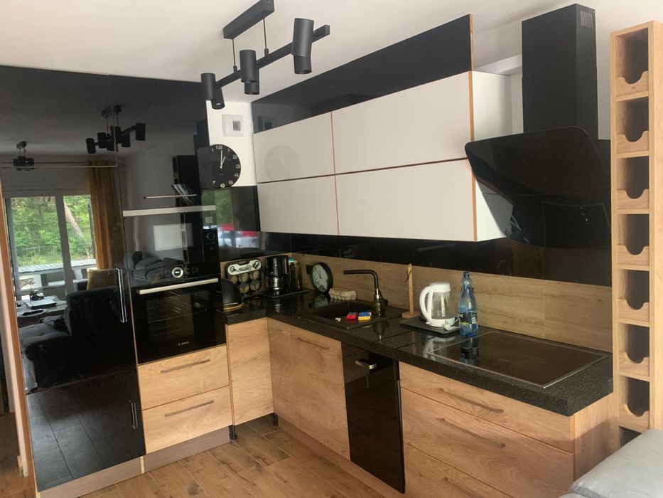 Apartament nad morzem przy zejściu  na plażę, Parking