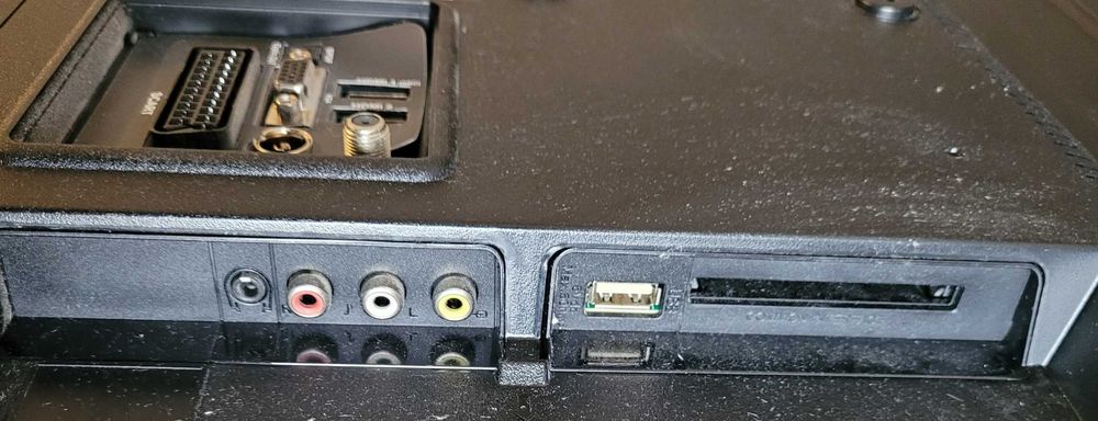 Telewizor Hitachi 40HE3100E 40" LED Full HD 60Hz DVB-T2