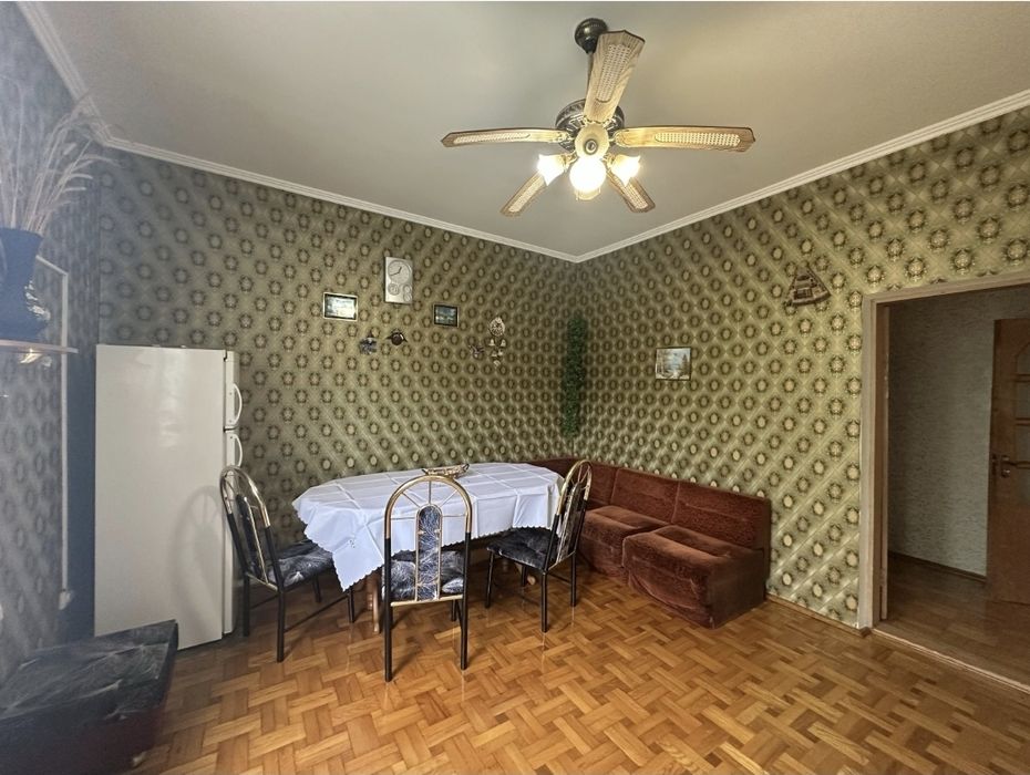 Гарний будинок в селі Кожухівка