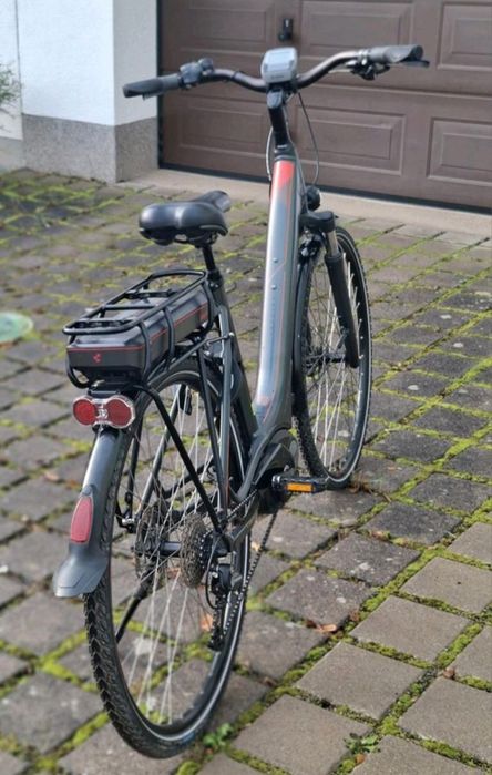 Rower elektryczny Cube Touring Hybrid 400 easy entry 50cm silnik Bosch