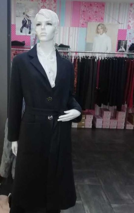 4 manequins ótimo estado e expositores