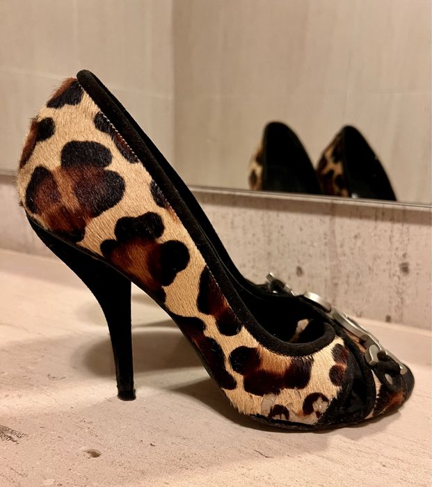 Sapatos trigeza Paulo Brandão