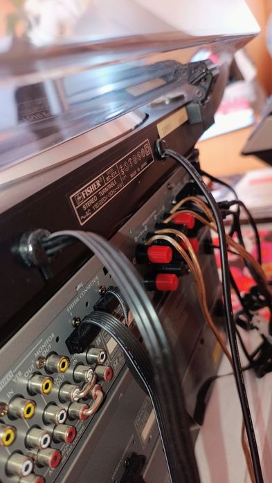 Gramofon FISHER studio-standart MT-274