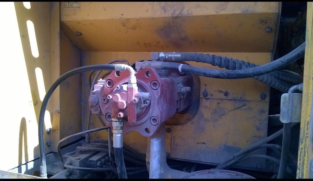 Продам Экскаватор гусеничный Хундай 250Lc 2008г.в.