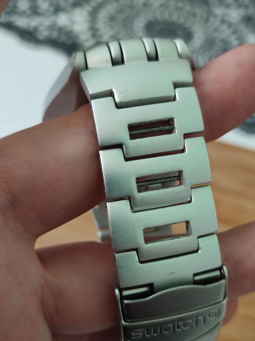 Швейцарський годинник Swatch Irony Aluminum Chronograph CHERGUY YBS4001 Scuba 200 AG 2000