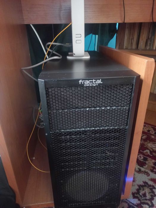 komputer PC Nvidia GTX 1060 6gb, ram 16gb, AMD Ryzen 5 2600 Six-Core 3,4 GHz
