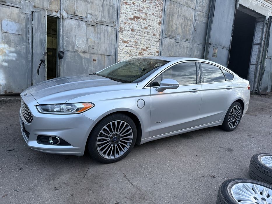 Продам Ford Fusion plug-in hybrid (Подзаряжаемый гибрид)