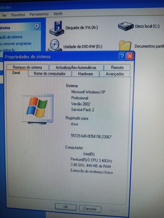 Computer, screen, keyboard, speakers, mouse and desk, everything works64585109137666123