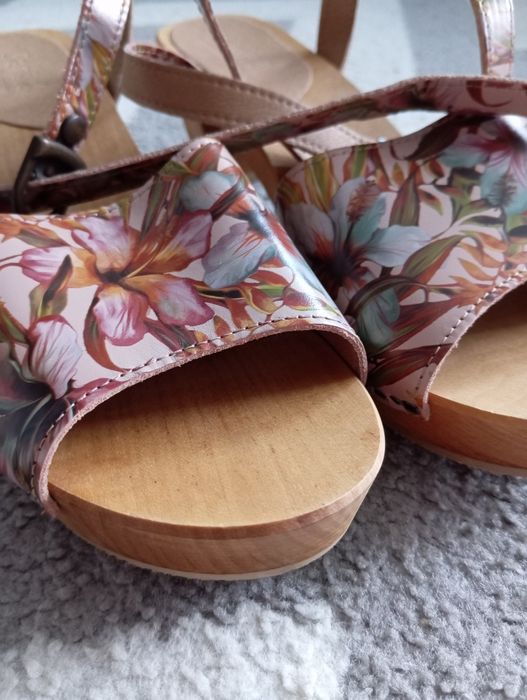 Nowe buty skóra Sanita 41