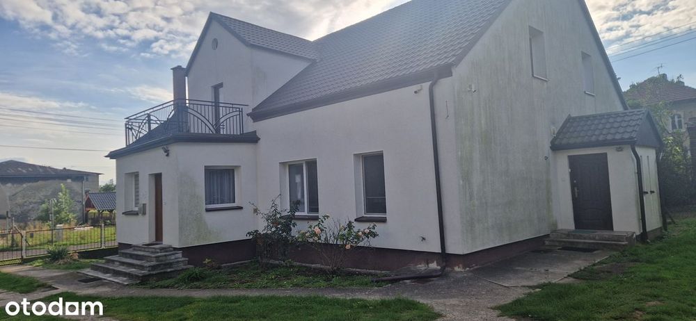 Wolnostojący dom do wynajęcia na wsi