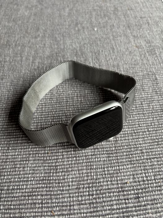 Apple Watch Series 5 – 44mm