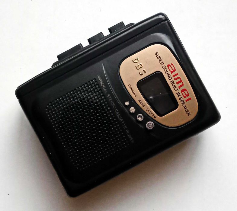 Кассетный аудиоплеер встроенный динамик