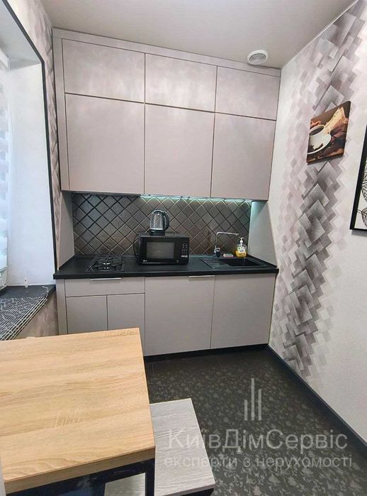 Продаж 2к квартири Госпітальна 2 Центр Печерський