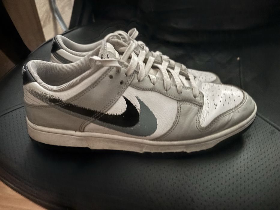 Nike dunk low spray paint swoosh