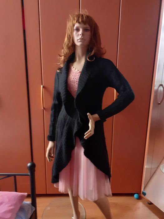 Nr 6 Długi sweter, kardigan.