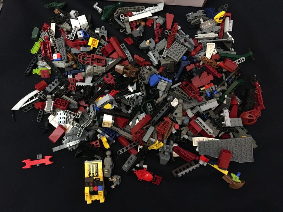Lego ,figurka, samochodzik, różne, 731 gram, inne dodatek
