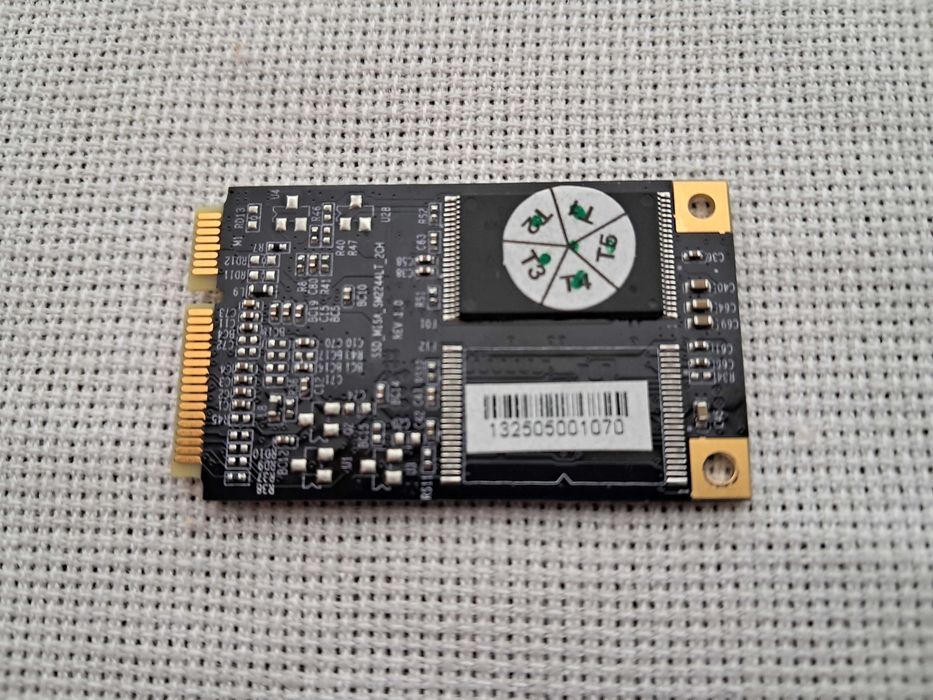 Видеокарта Оперативка SSD M2 жесткий диск Мост Crossfire