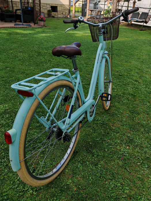 rower damski B"TWIN  bardzo ładny