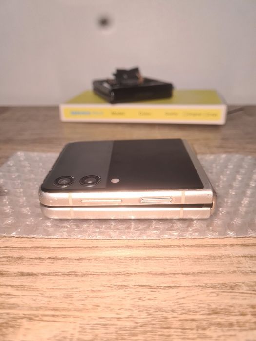 Zflip 3 256g/8 ram com caixa