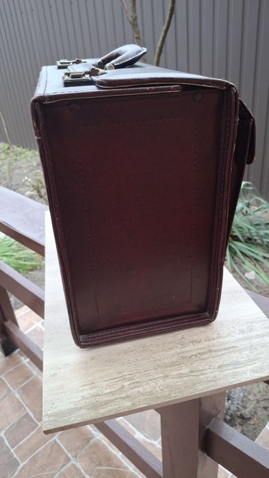 Саквояж, Чемодан, Портфель, Дипломат.