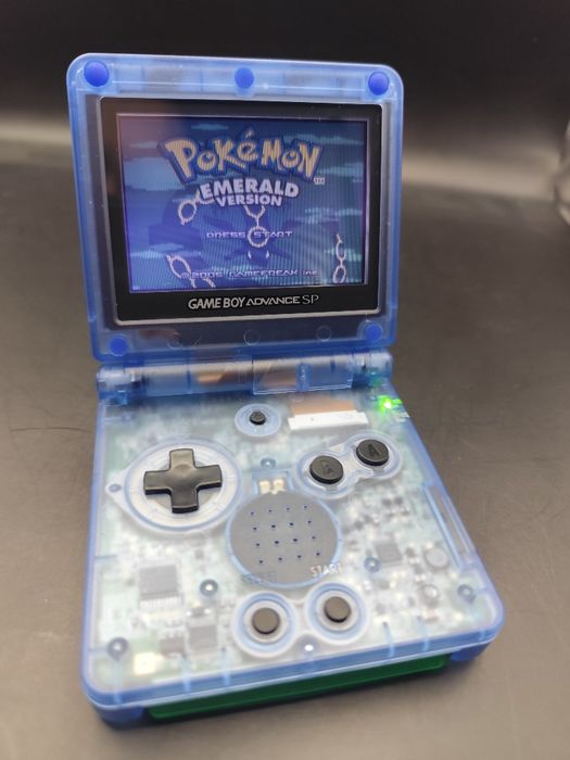 Nintendo Game Boy Advance SP Restaurada