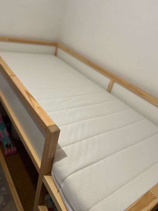 NEGOCIAVÉL Cama Kura ikea