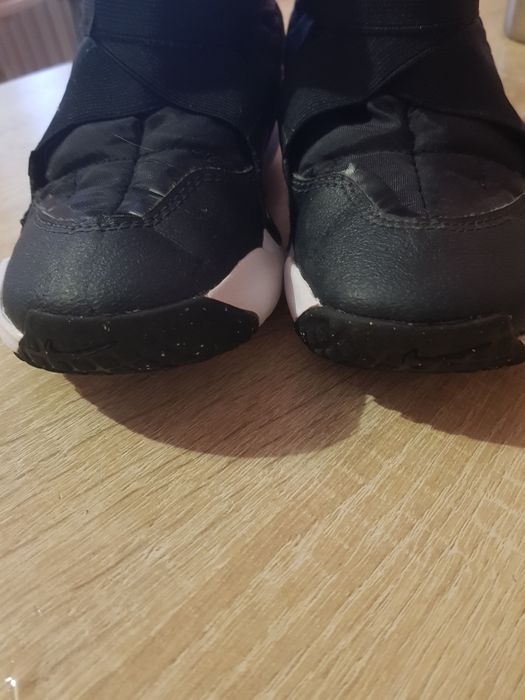 Продаються дитячі сапожки NIKE