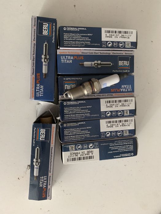 Ford f150 4,6 swiece zaplonowe komplet