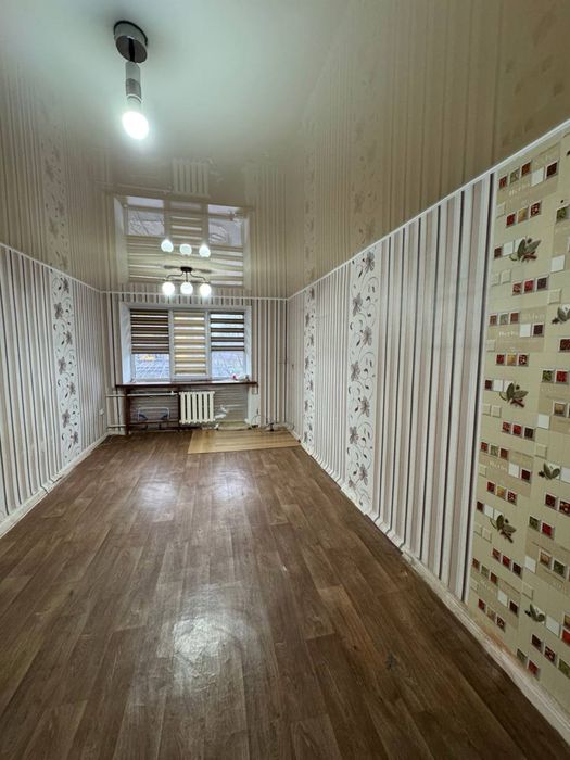 Кімната в гуртожитку з ремонтом! Інститутська!