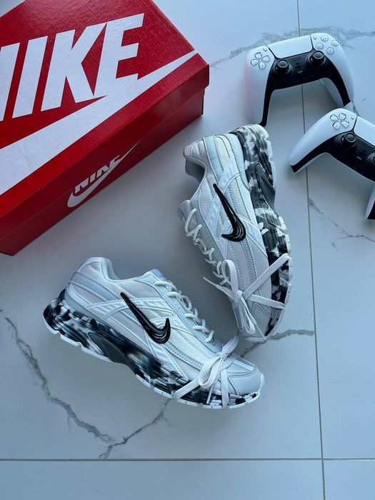 36-45 Nike Initiator Custom Grey