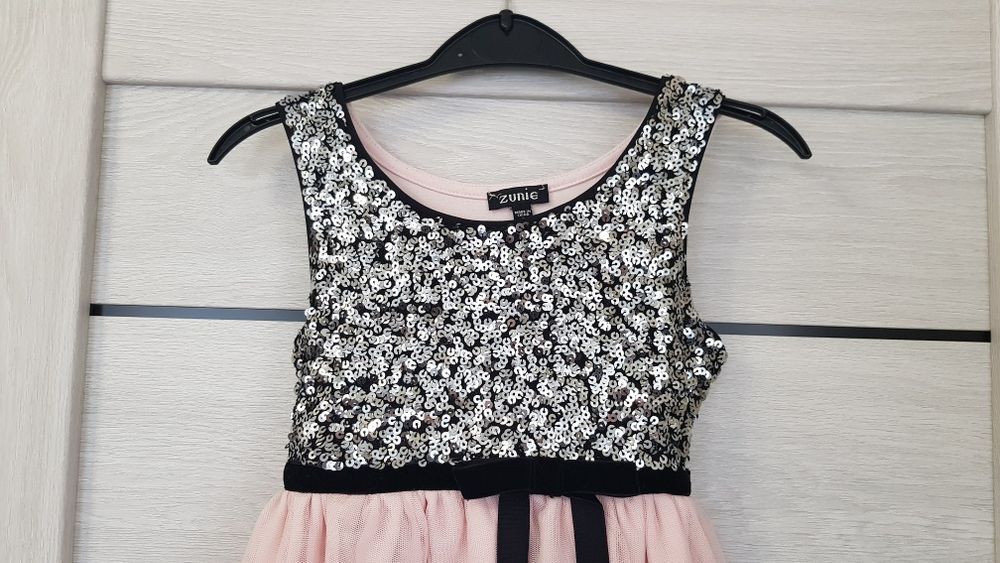 Стильное красивое нарядное платье платьице плаття модна сукня святкова