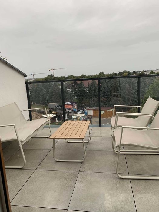 Wynajmę mieszkanie 40m2 z dużym tarasem, klimatyzacją i miejscem postojowym w cenie