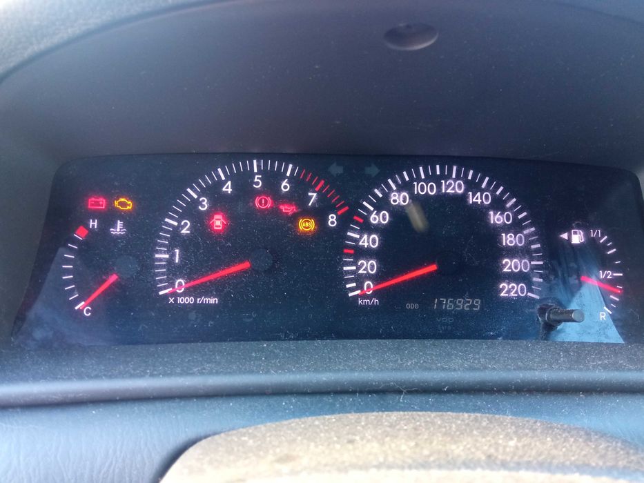 Toyota Corolla HB 2003 1,4 4ZZFE NA CZĘŚCI