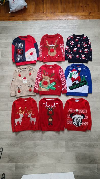 Новогодний свитер 5-6 лет , новорічна кофта, свитер с оленем,дед мороз