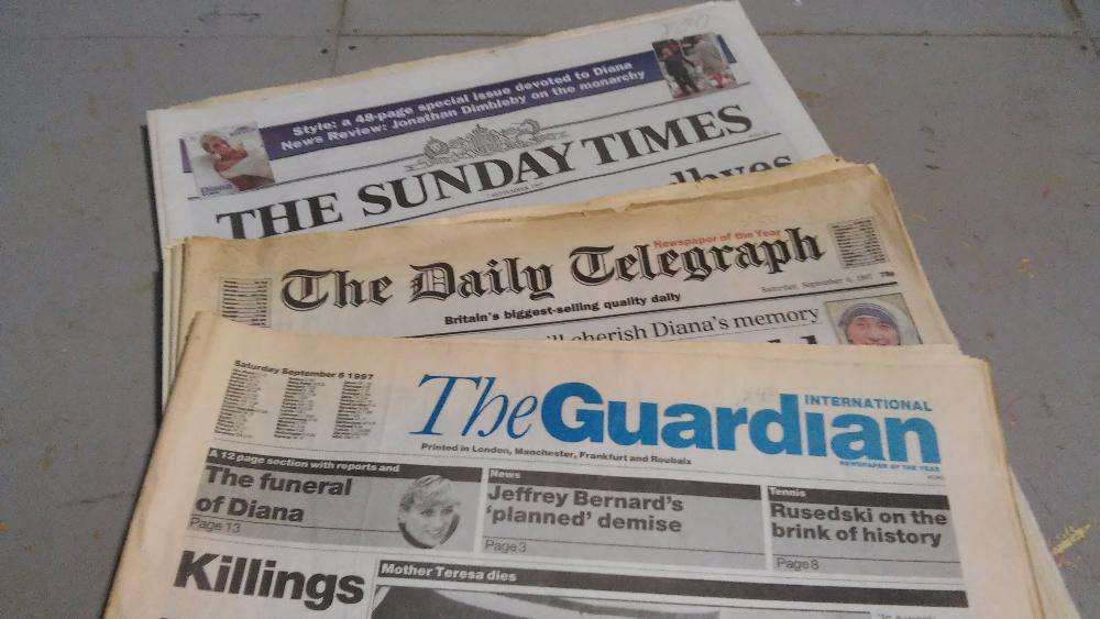 Jornais antigos estrangeiros