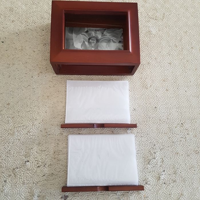 Porta fotos em madeira