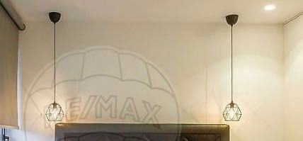 Candeeiros teto pretos