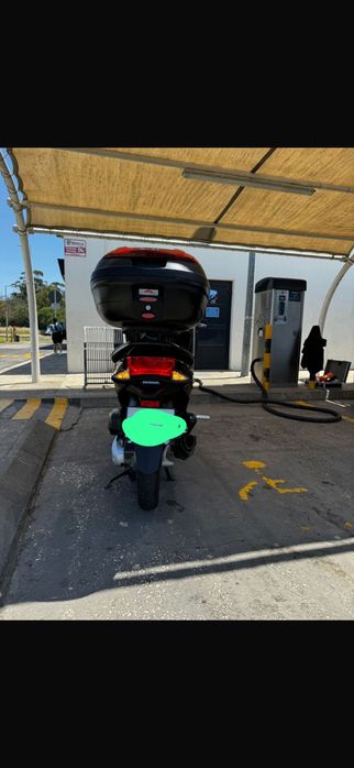 Honda PCX em ótimo estado. Ano 2015