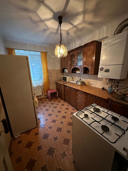 Квартира в Бродах, в центрі міста!!