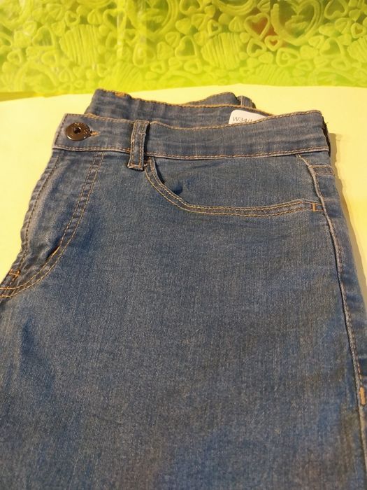 Calça ganga escura muito bom