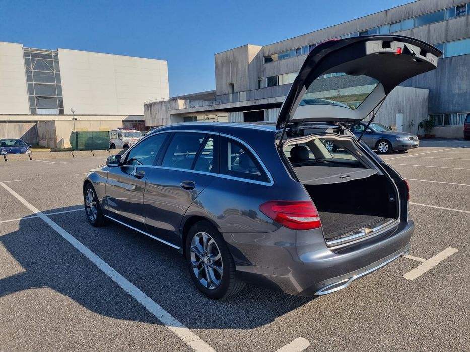 Carrinha Mercedes C200