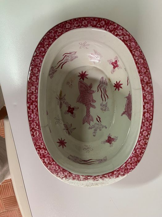 Aquário oval chinês antigo